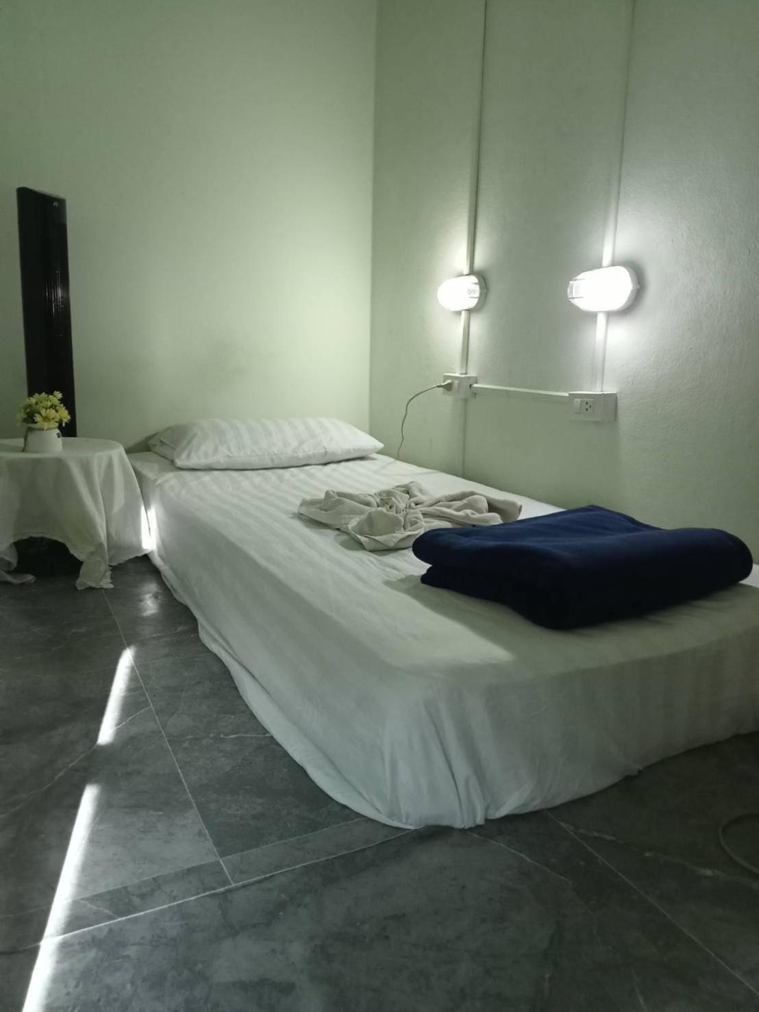 Newnormal Hotel 치앙마이 객실 사진