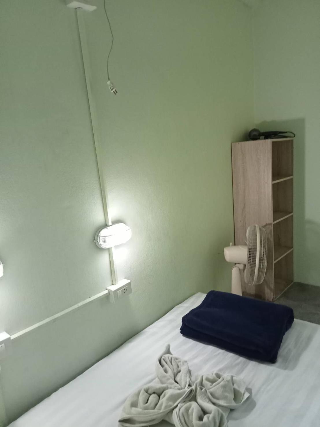 Newnormal Hotel 치앙마이 객실 사진
